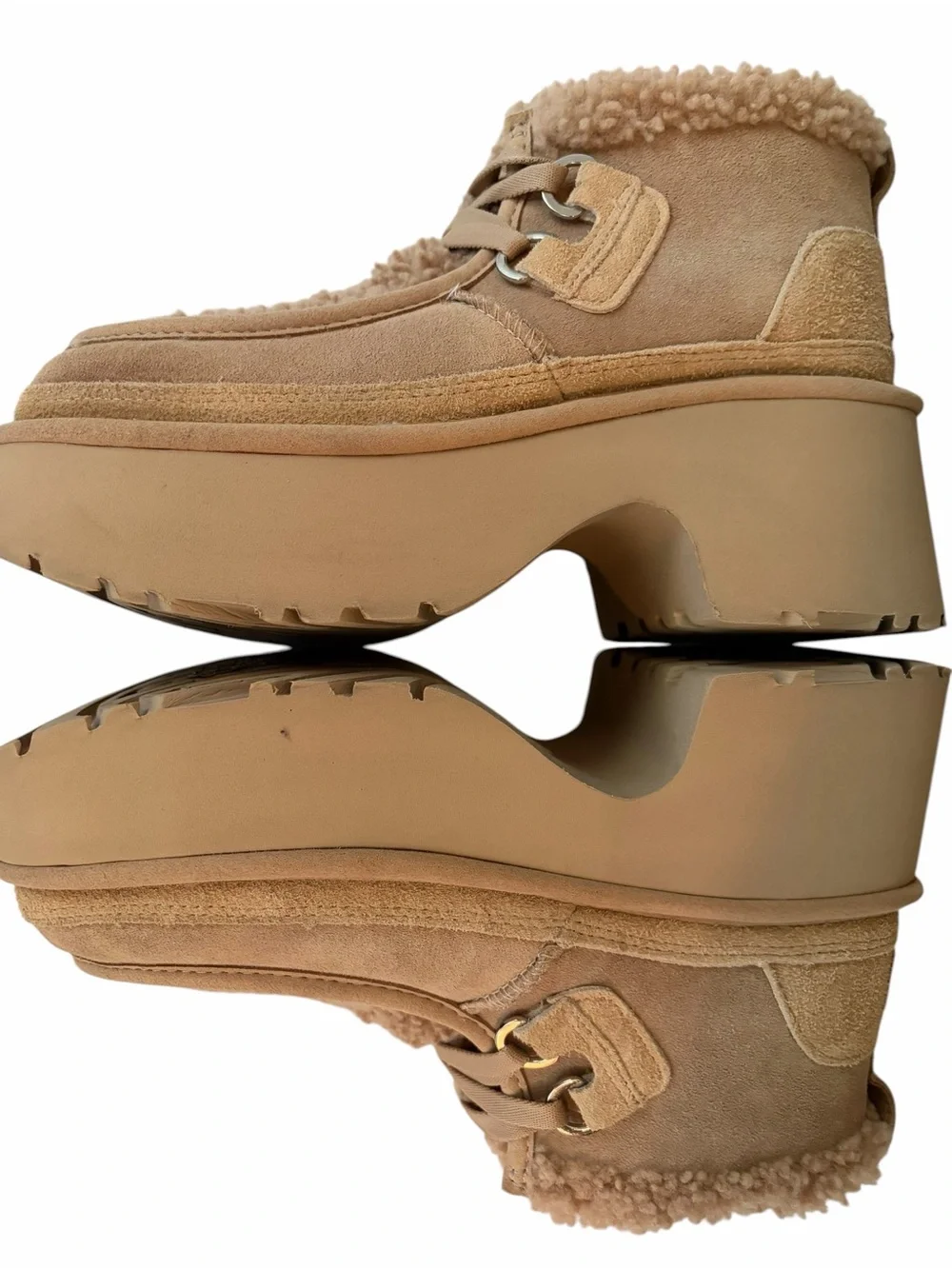 UGG Women's Tan Suede Shearling Platform Lace-Up Boots size 8
